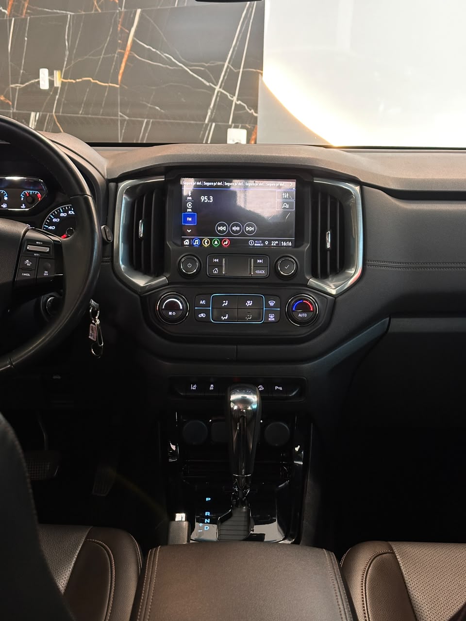GM - Chevrolet TRAILBLAZER PREMIER — foto 22