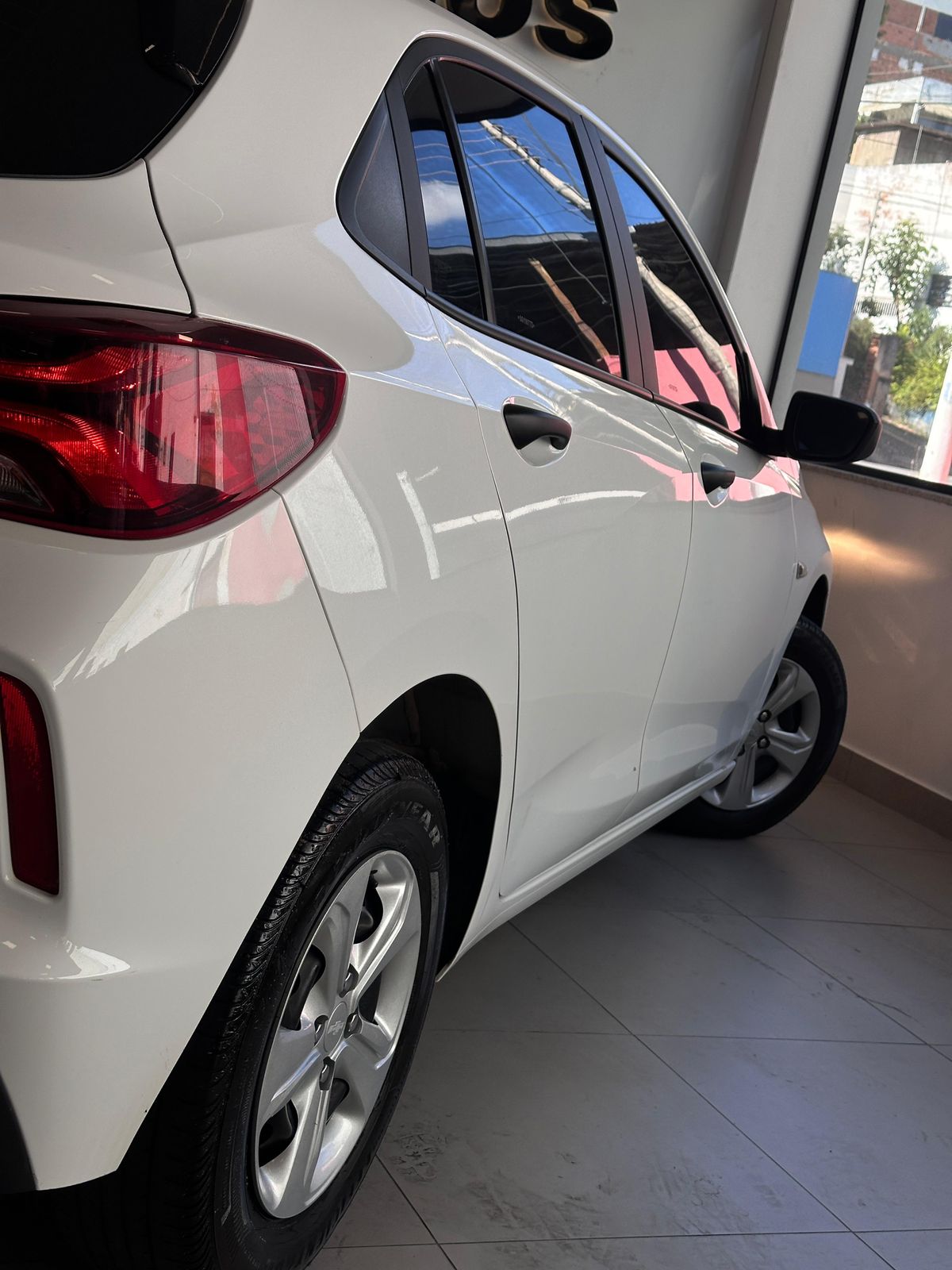 GM - Chevrolet ONIX — foto 9