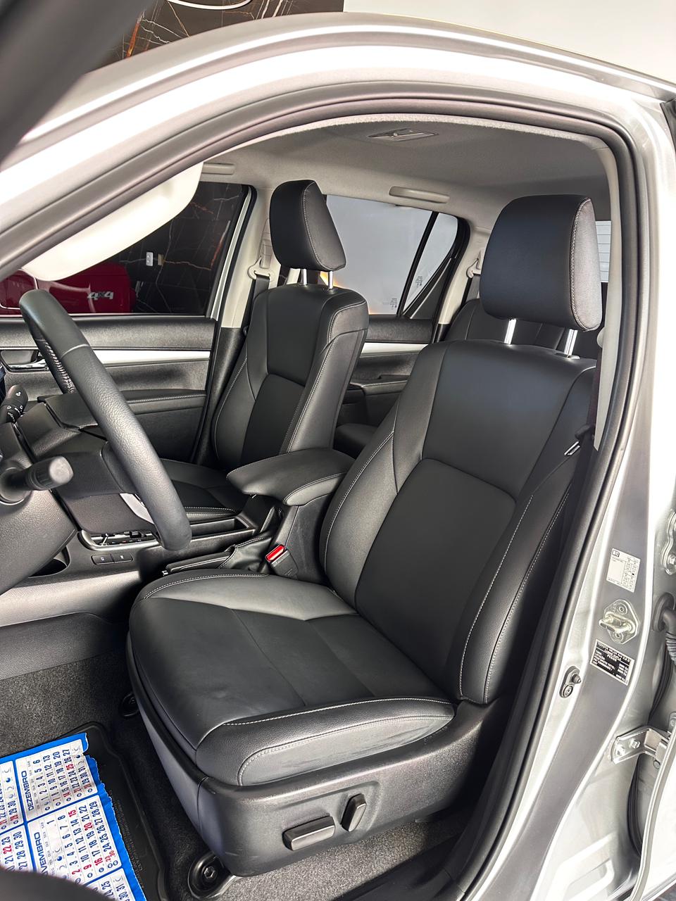 Toyota Hilux — foto 3