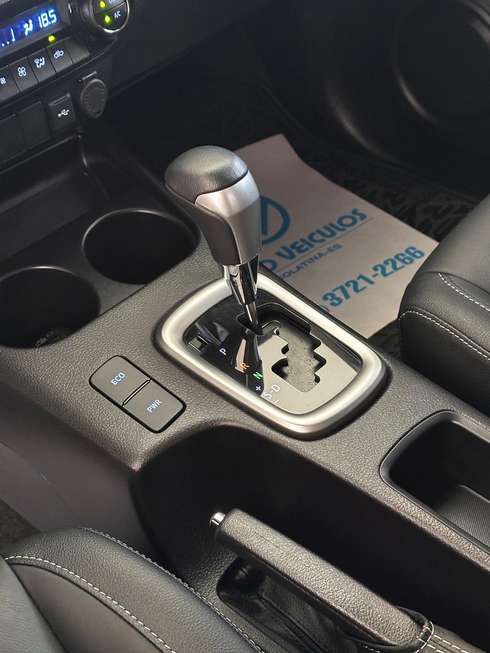 Toyota Hilux — foto 10