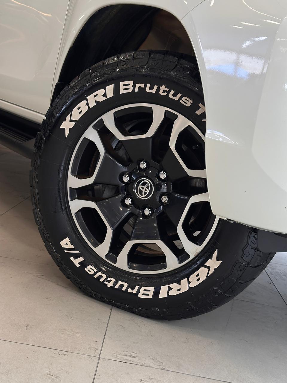 Toyota Hilux — foto 7