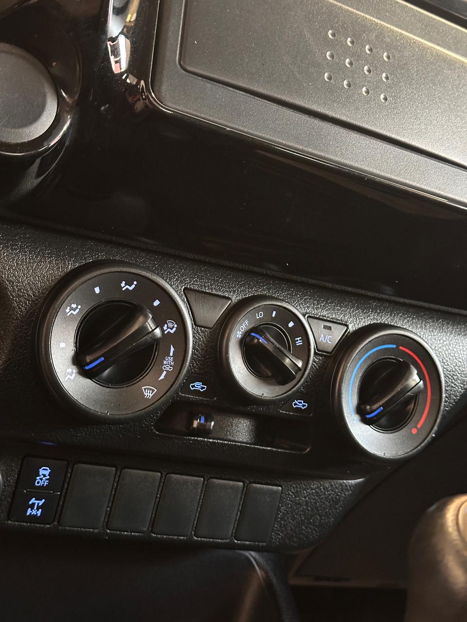 Toyota Hilux Chassi — foto 9