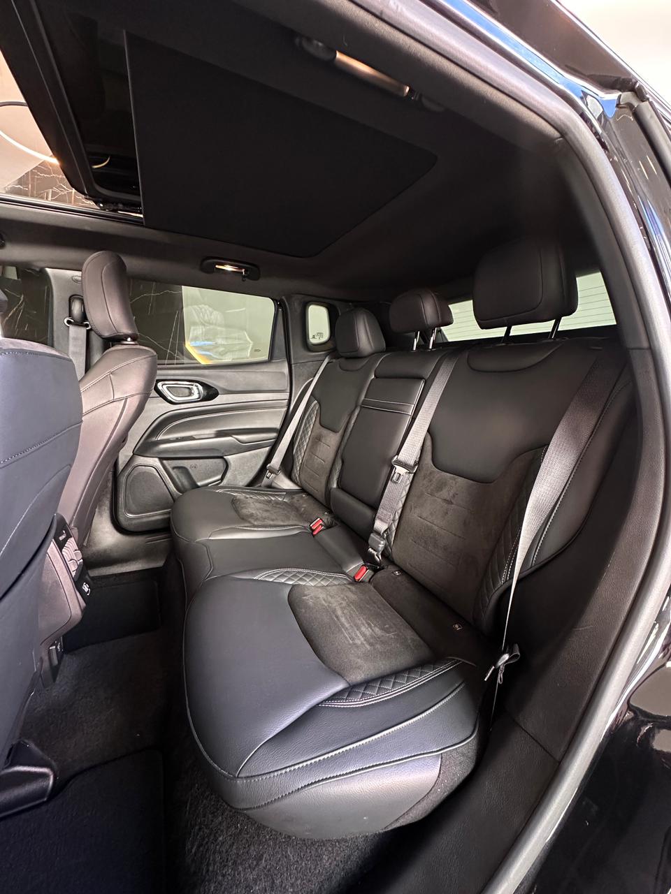 Jeep COMPASS Black Hurricane — foto 5