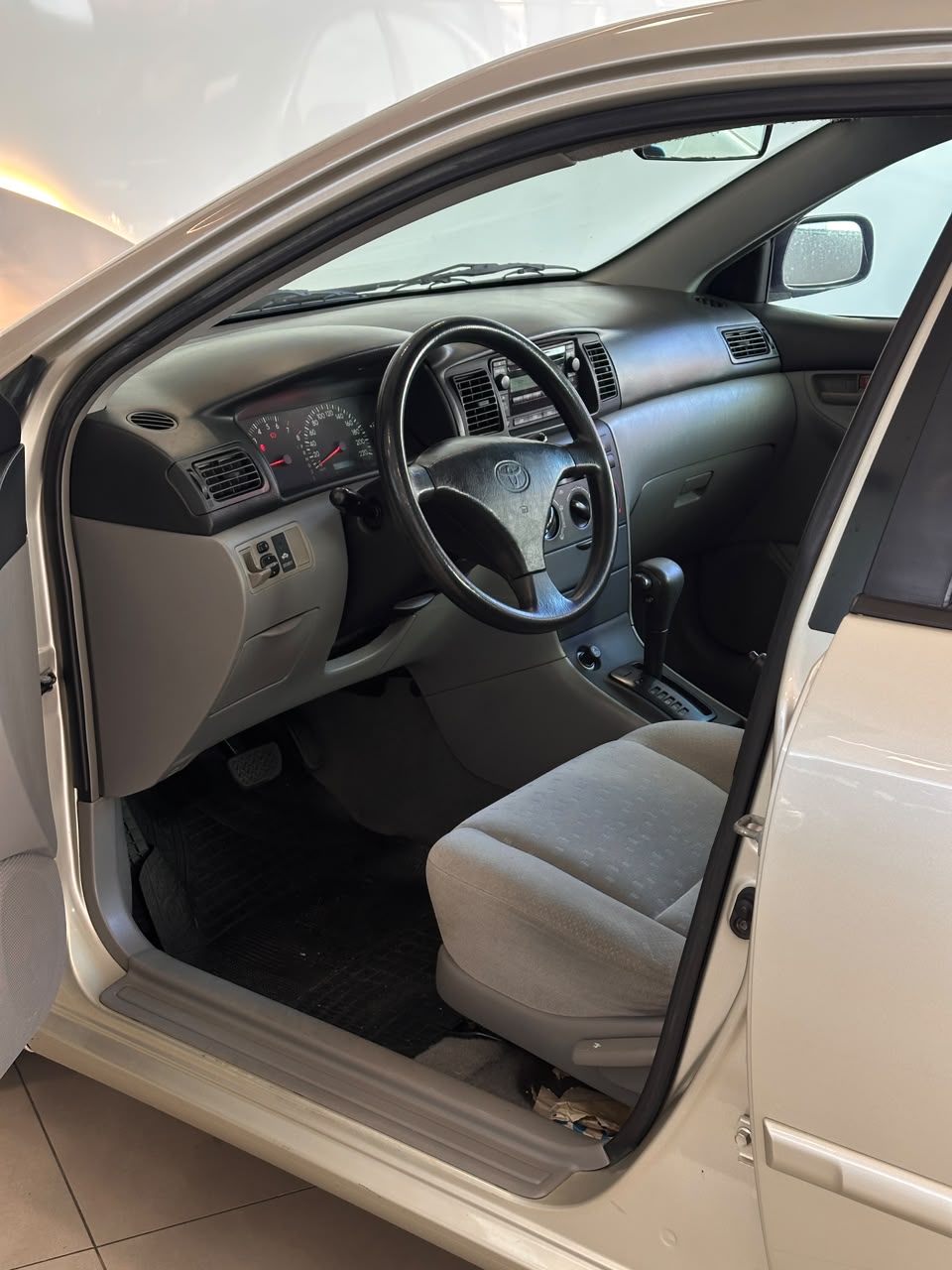 Toyota Corolla XLi — foto 18