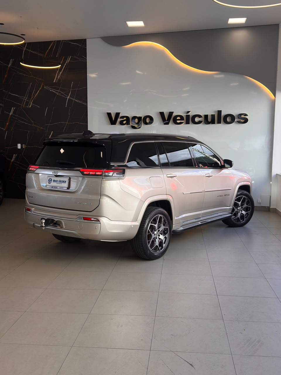 Jeep Commander Overl. TD380 — foto 6
