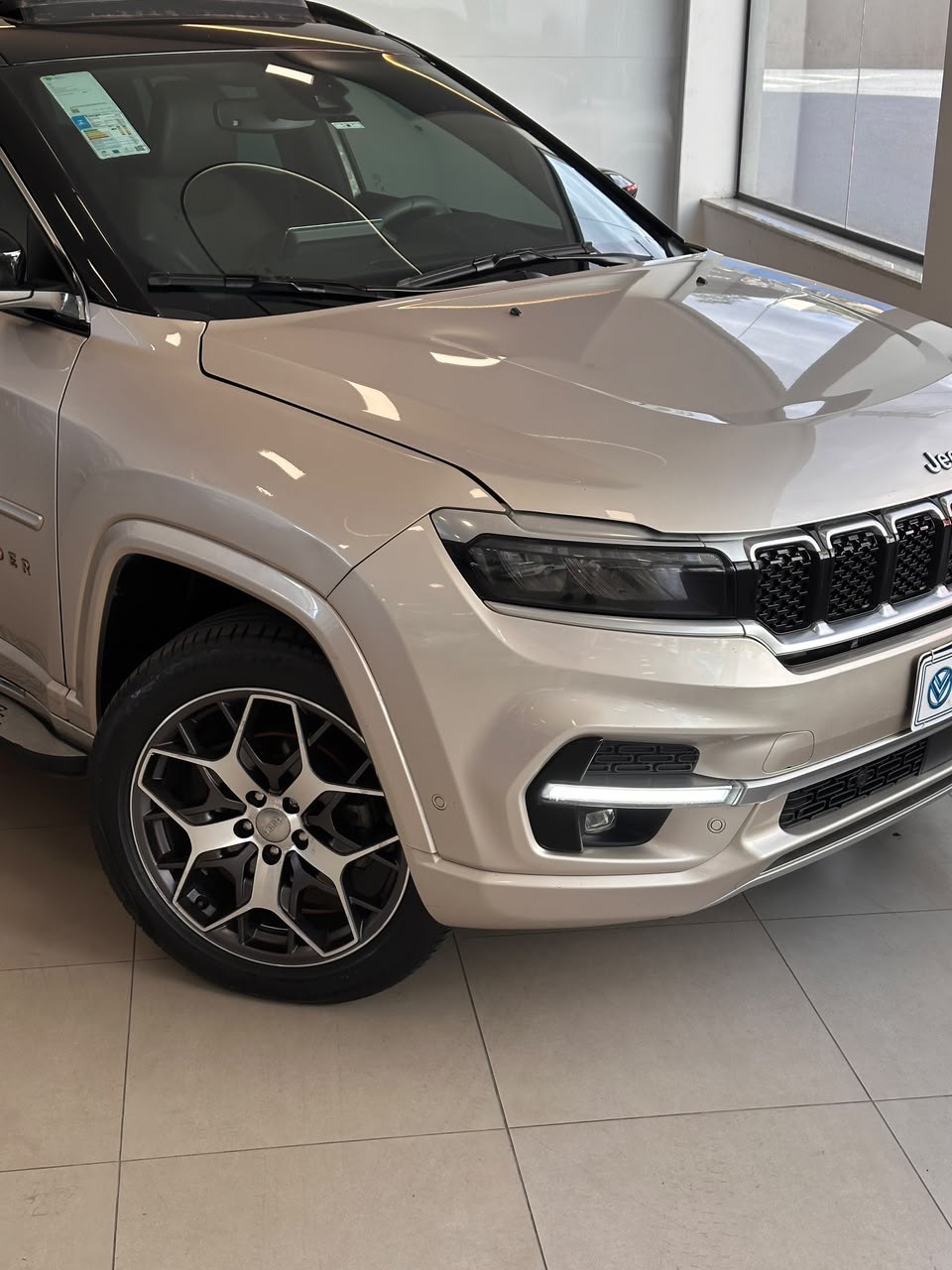 Jeep Commander Overl. TD380 — foto 4