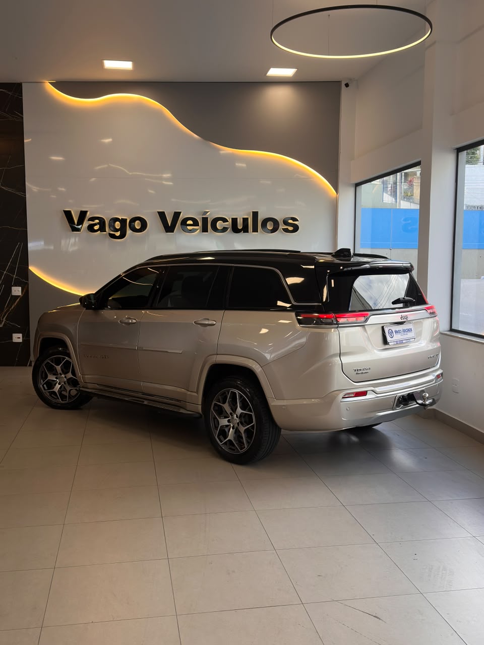 Jeep Commander Overl. TD380 — foto 8