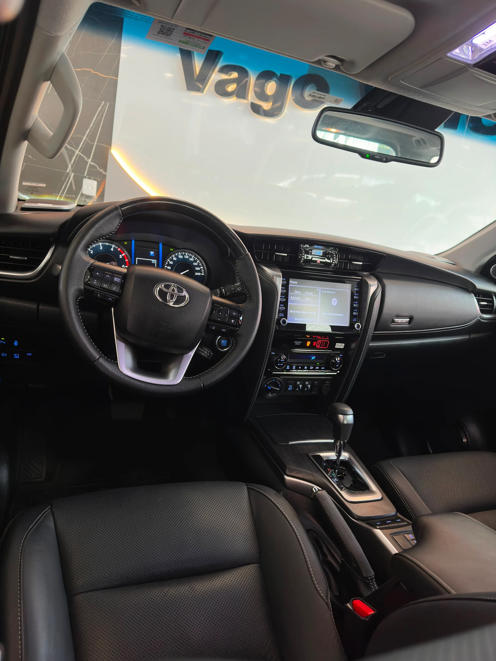 Toyota Hilux — foto 13
