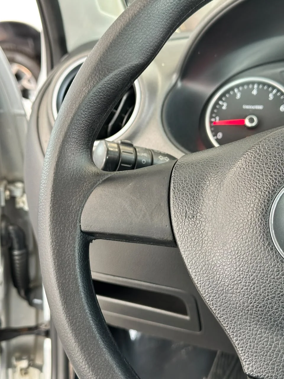 Volkswagen Voyage — foto 8
