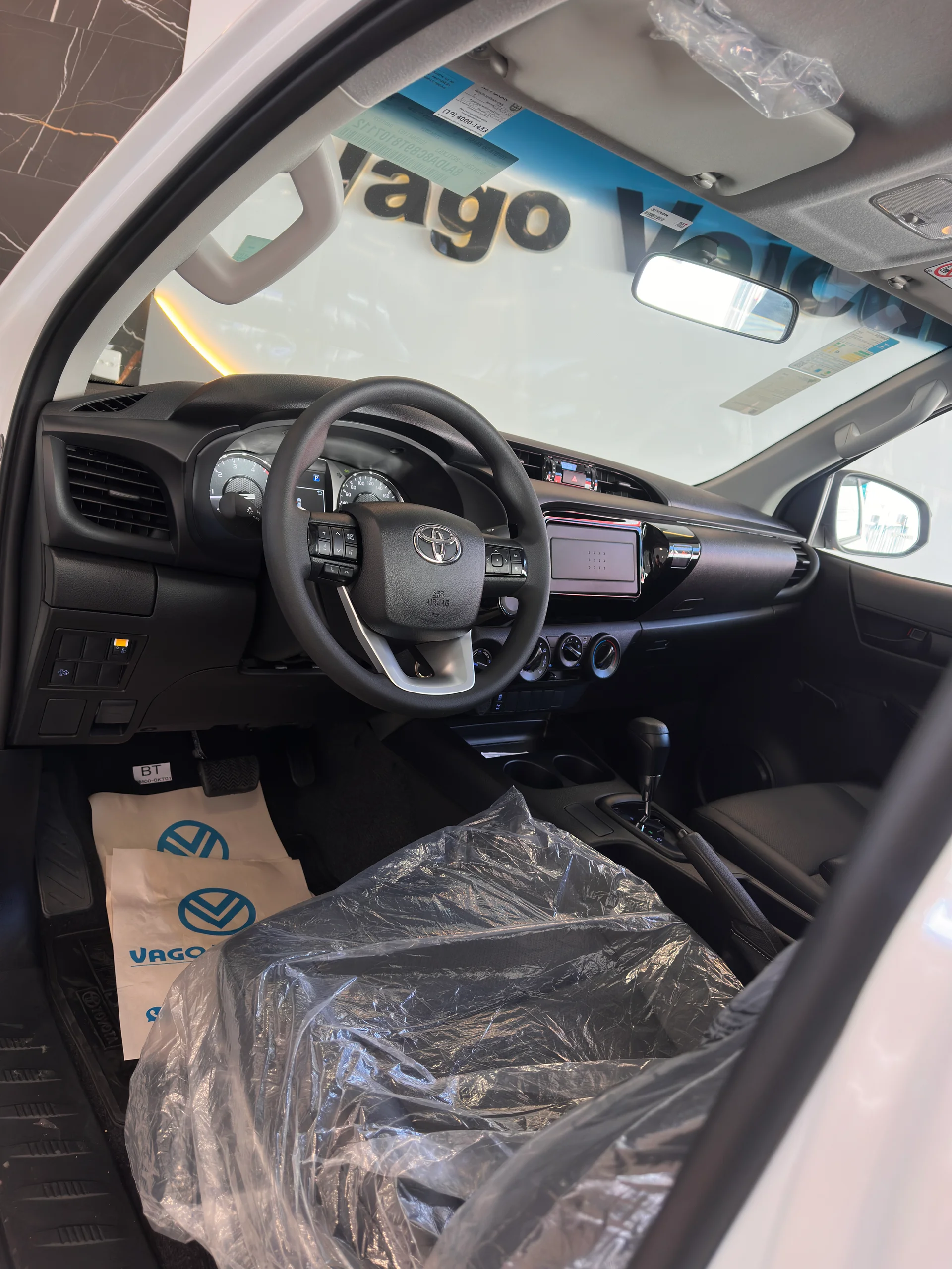Toyota Hilux — foto 14