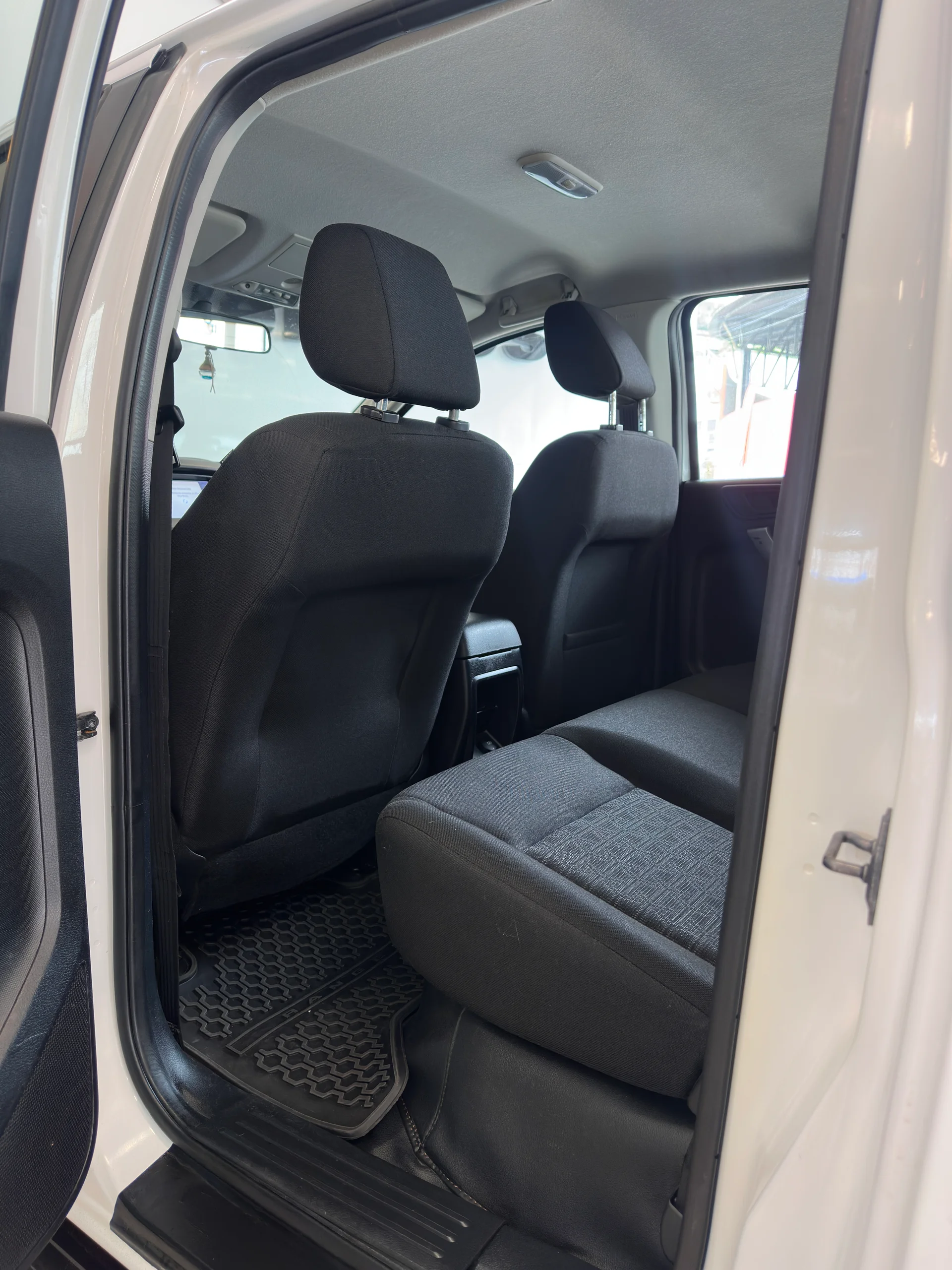 Ford Ranger — foto 19