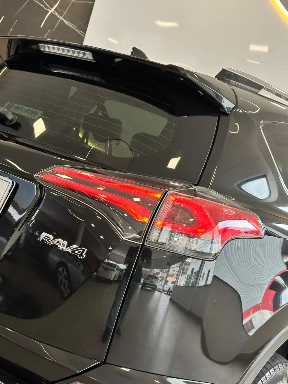 Toyota RAV4 — foto 24