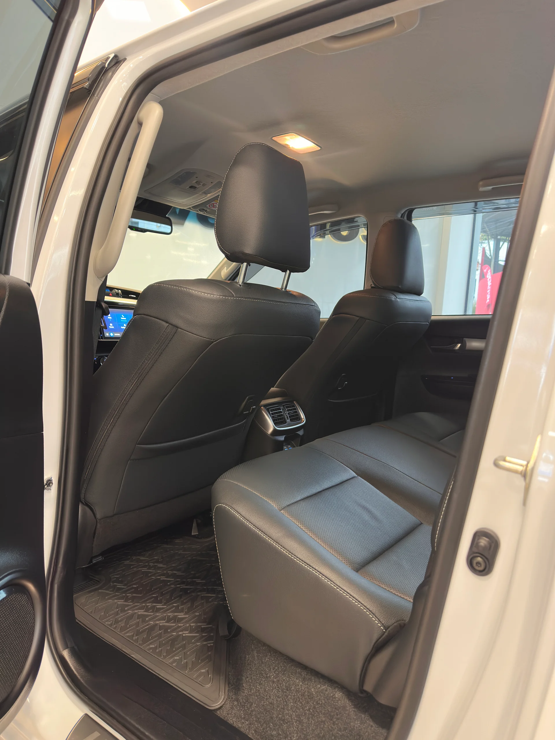 Toyota Hilux — foto 19