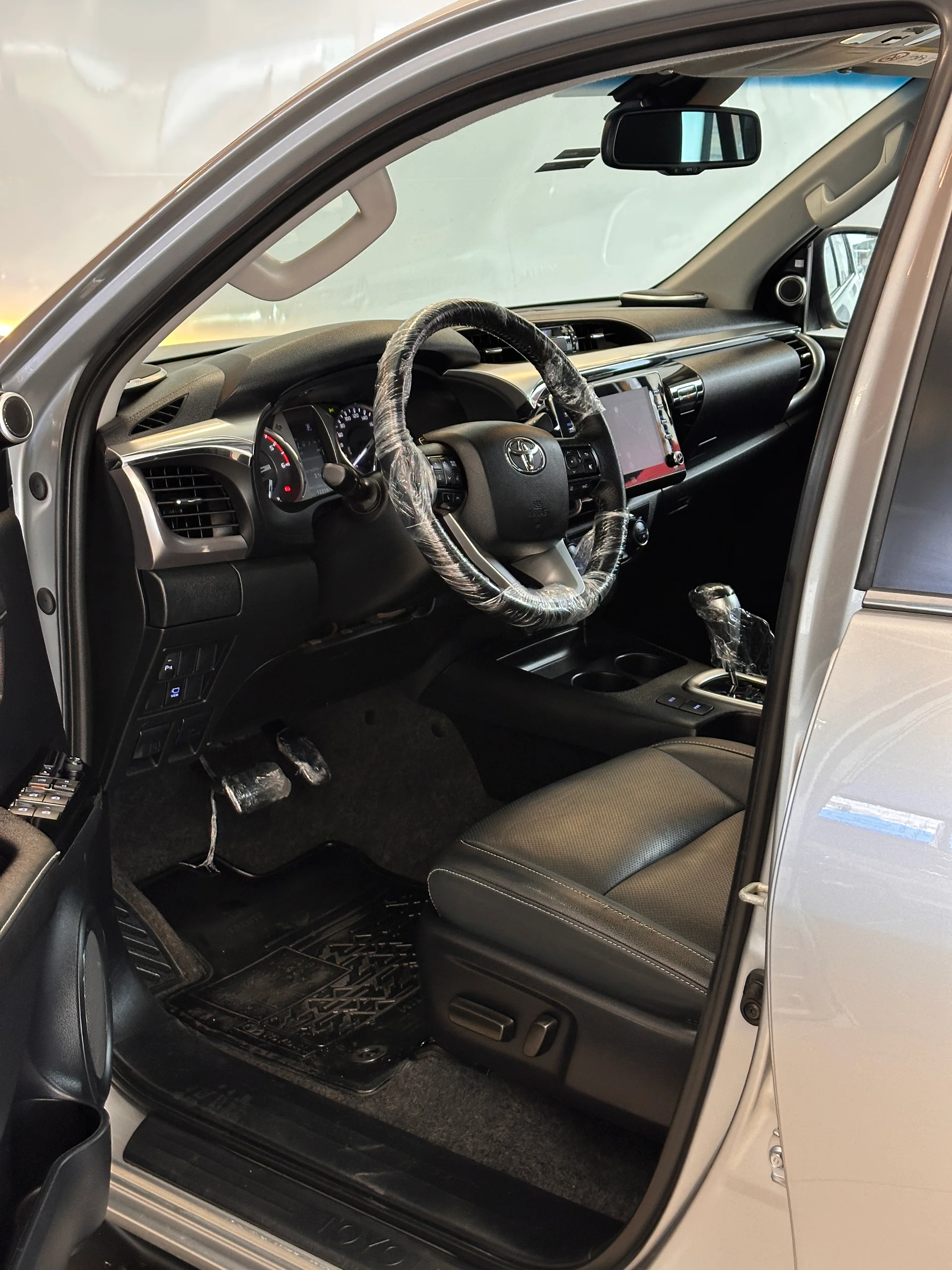 Toyota Hilux — foto 4