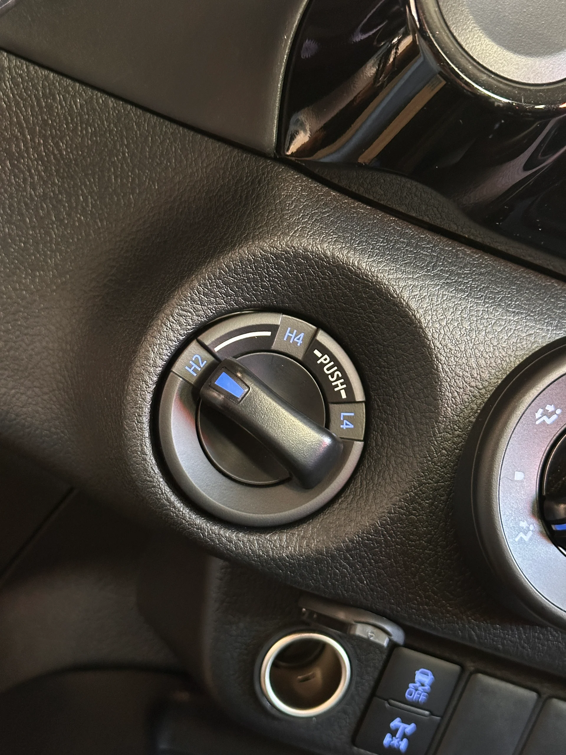 Toyota Hilux — foto 9