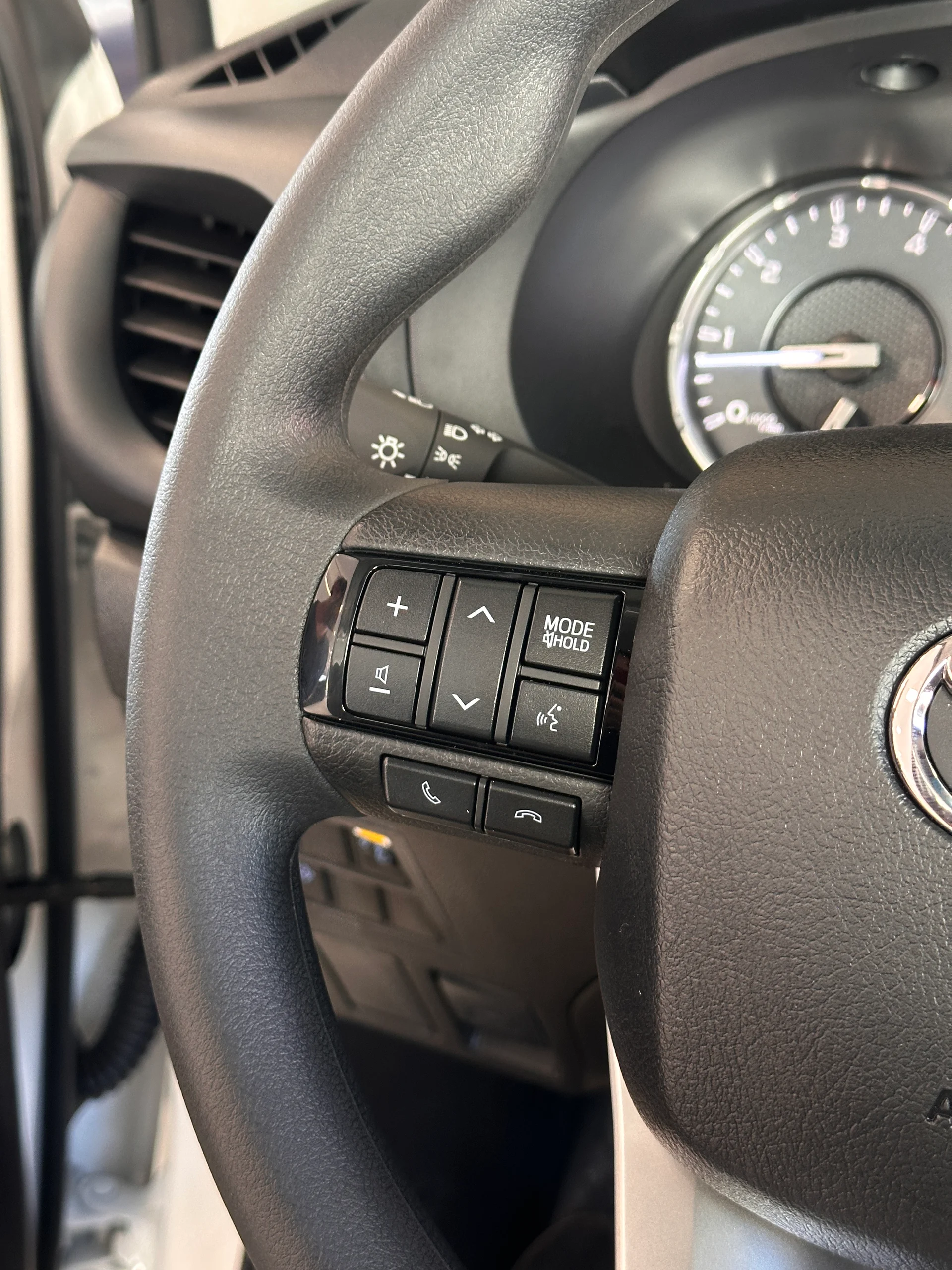 Toyota Hilux — foto 12