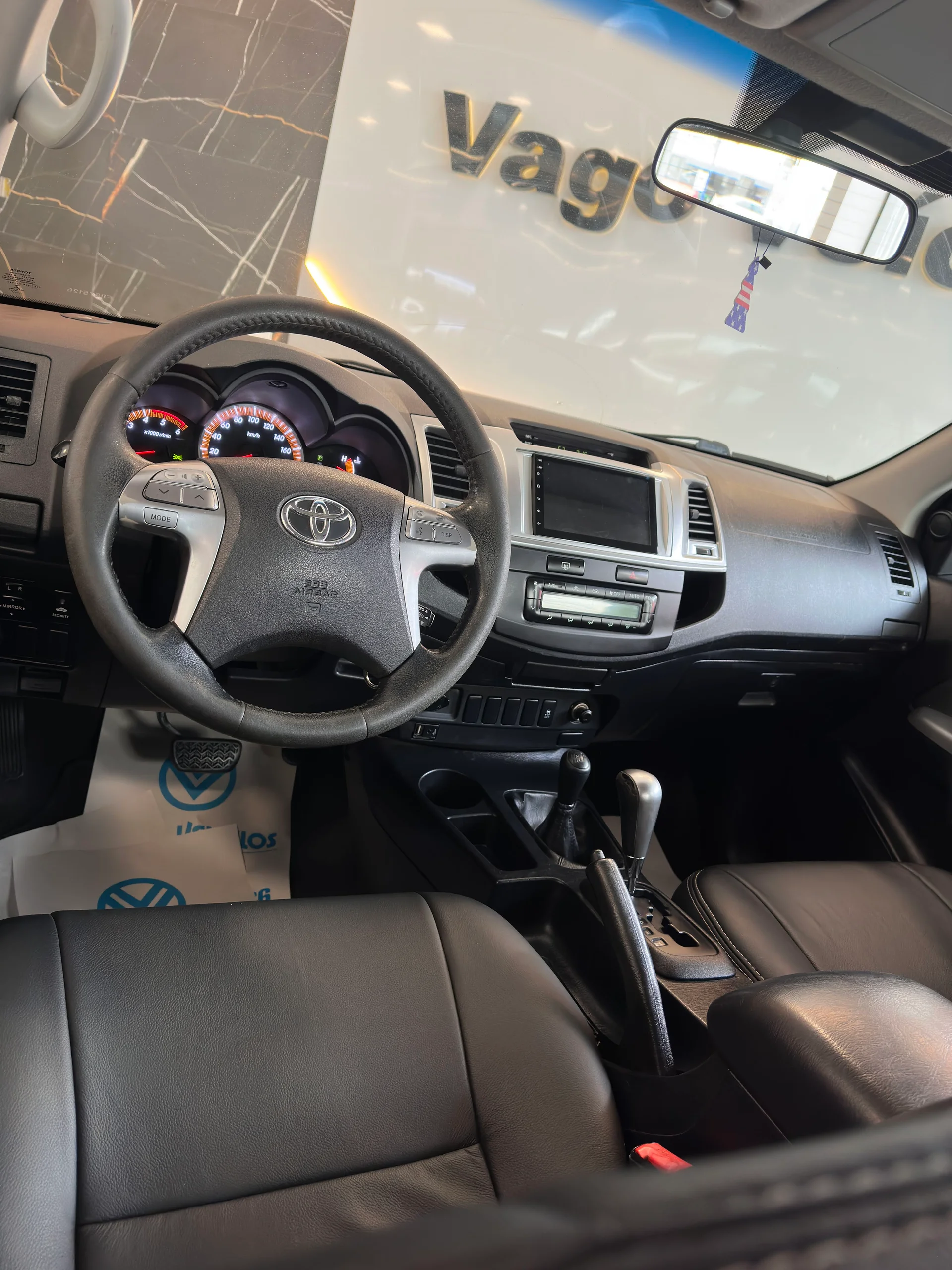 Toyota Hilux — foto 24