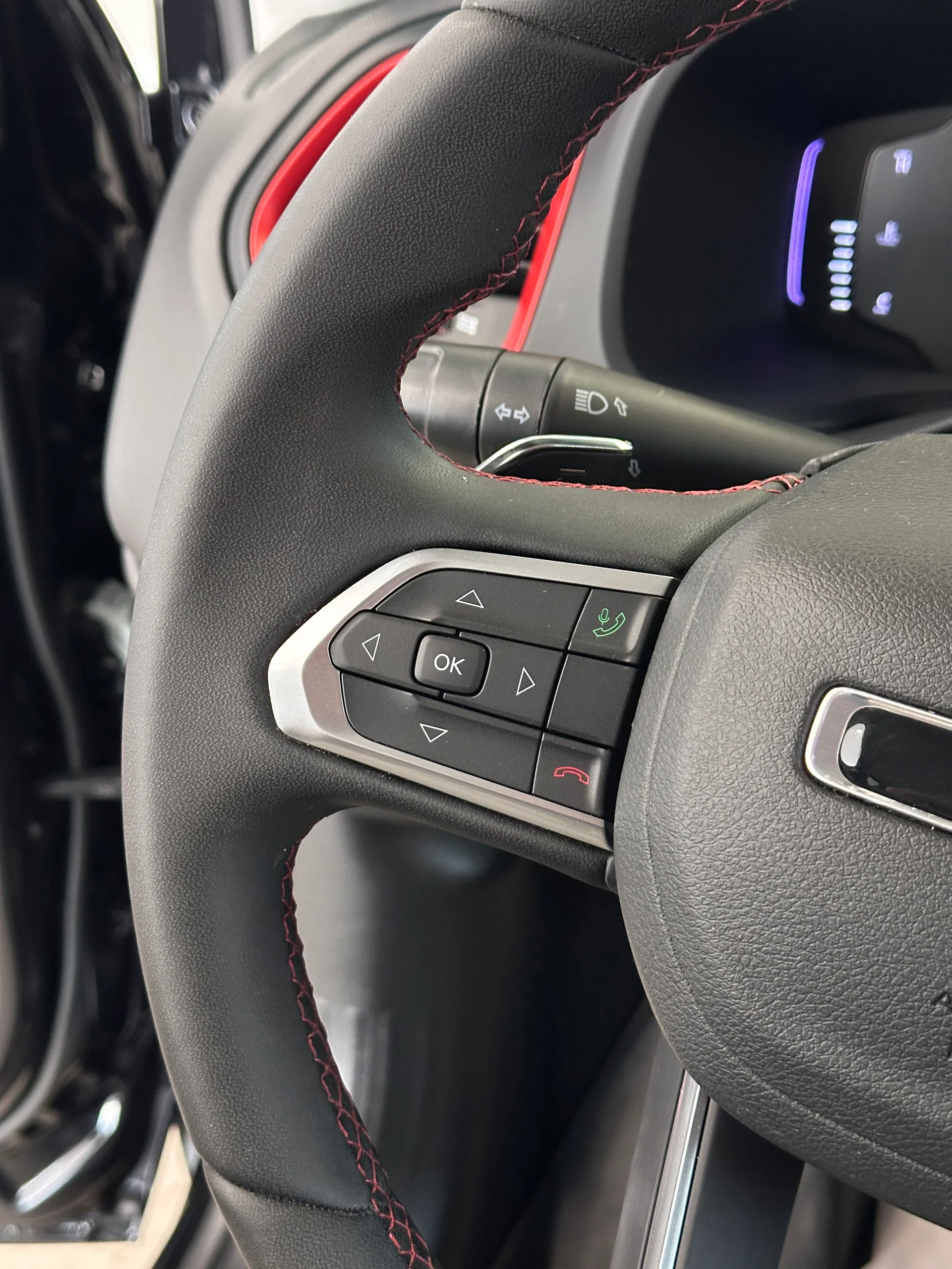 Jeep Renegade — foto 22