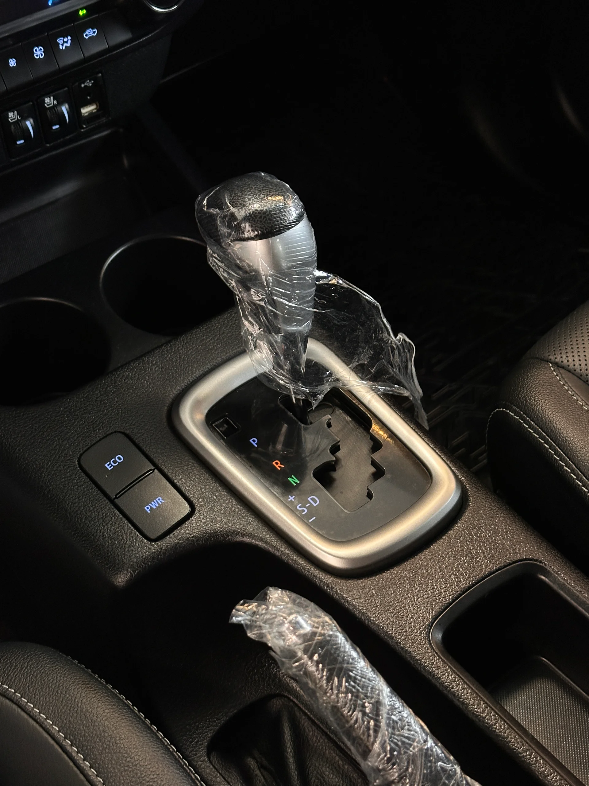 Toyota Hilux — foto 11