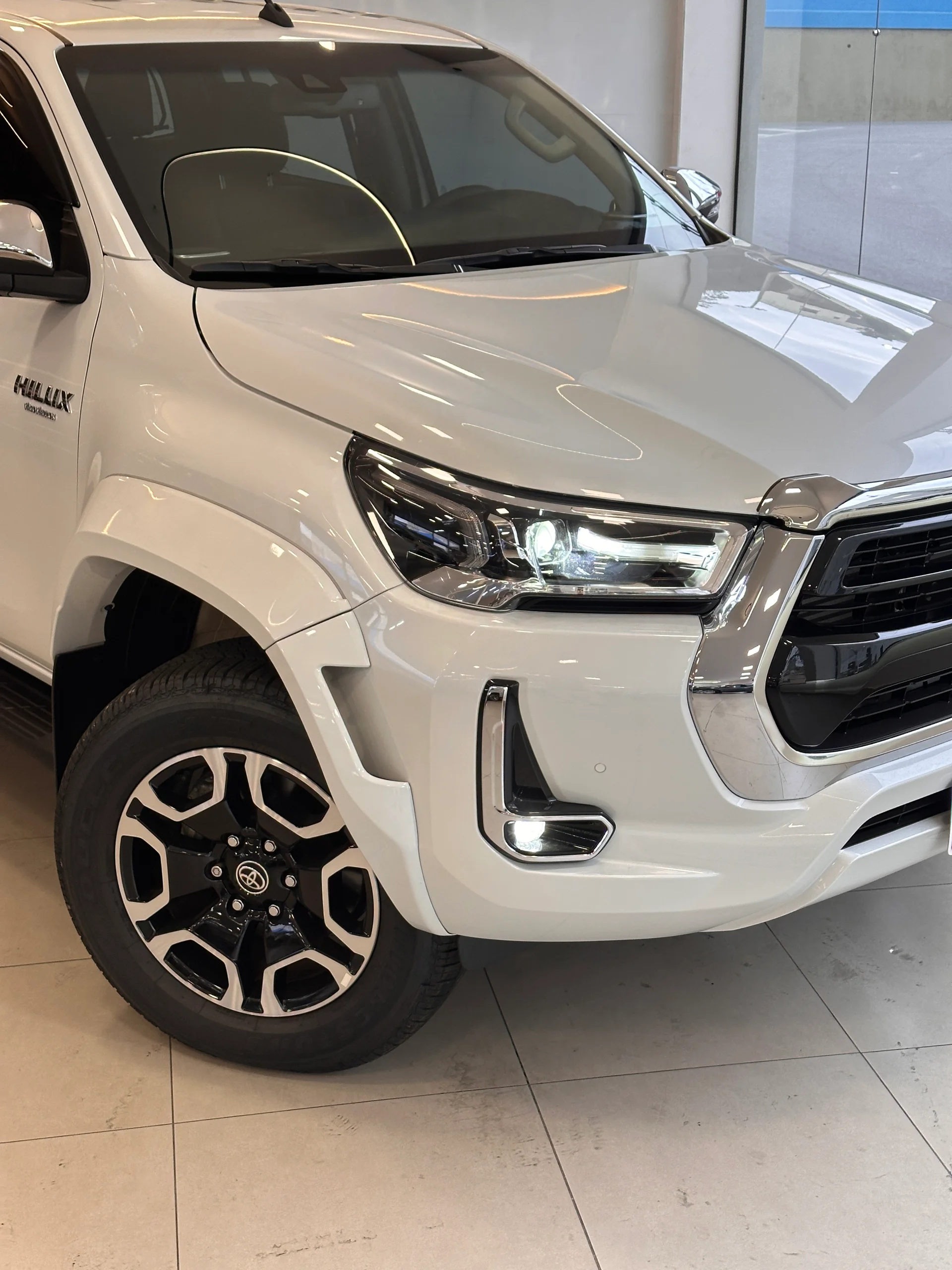 Toyota Hilux — foto 25