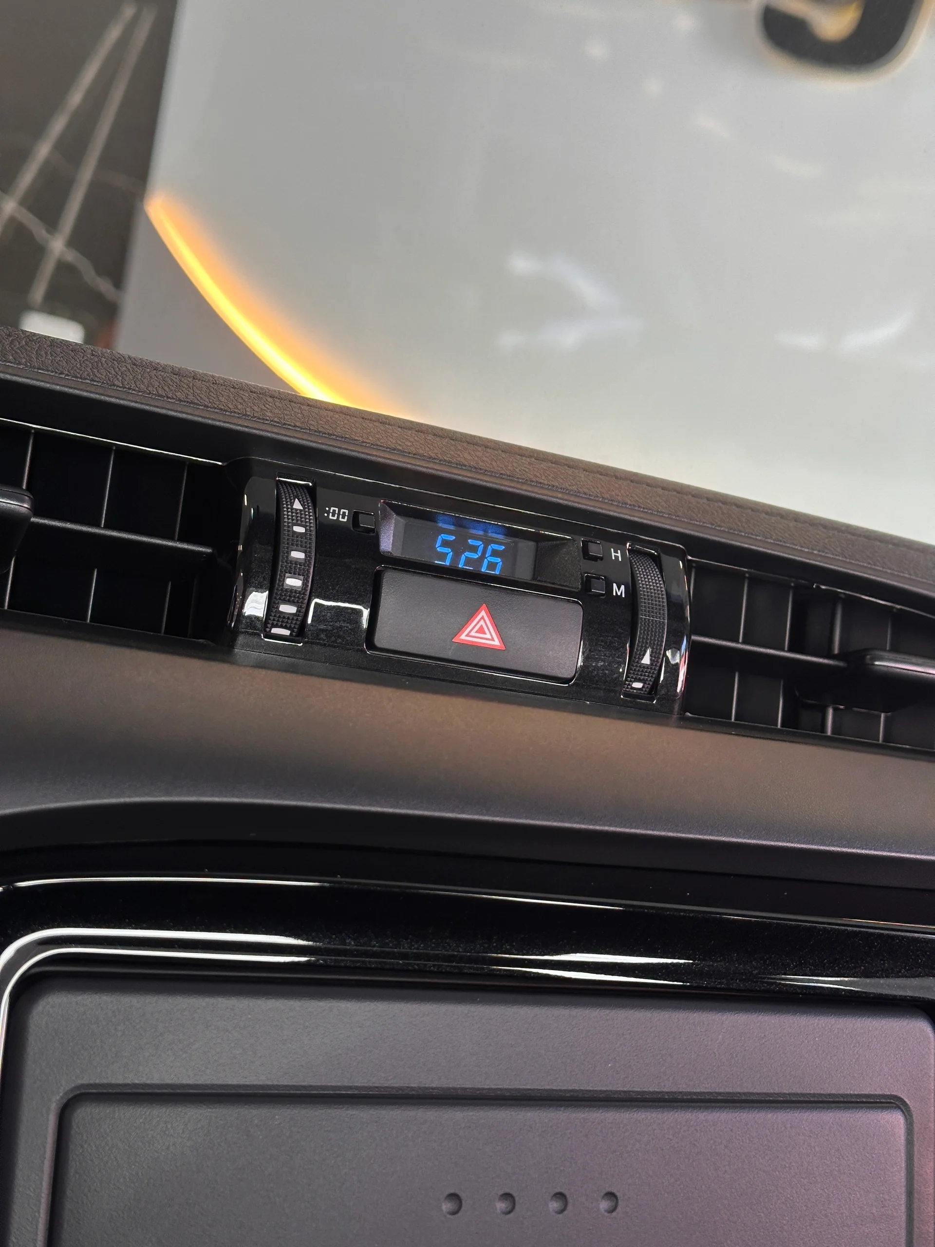 Toyota Hilux — foto 8