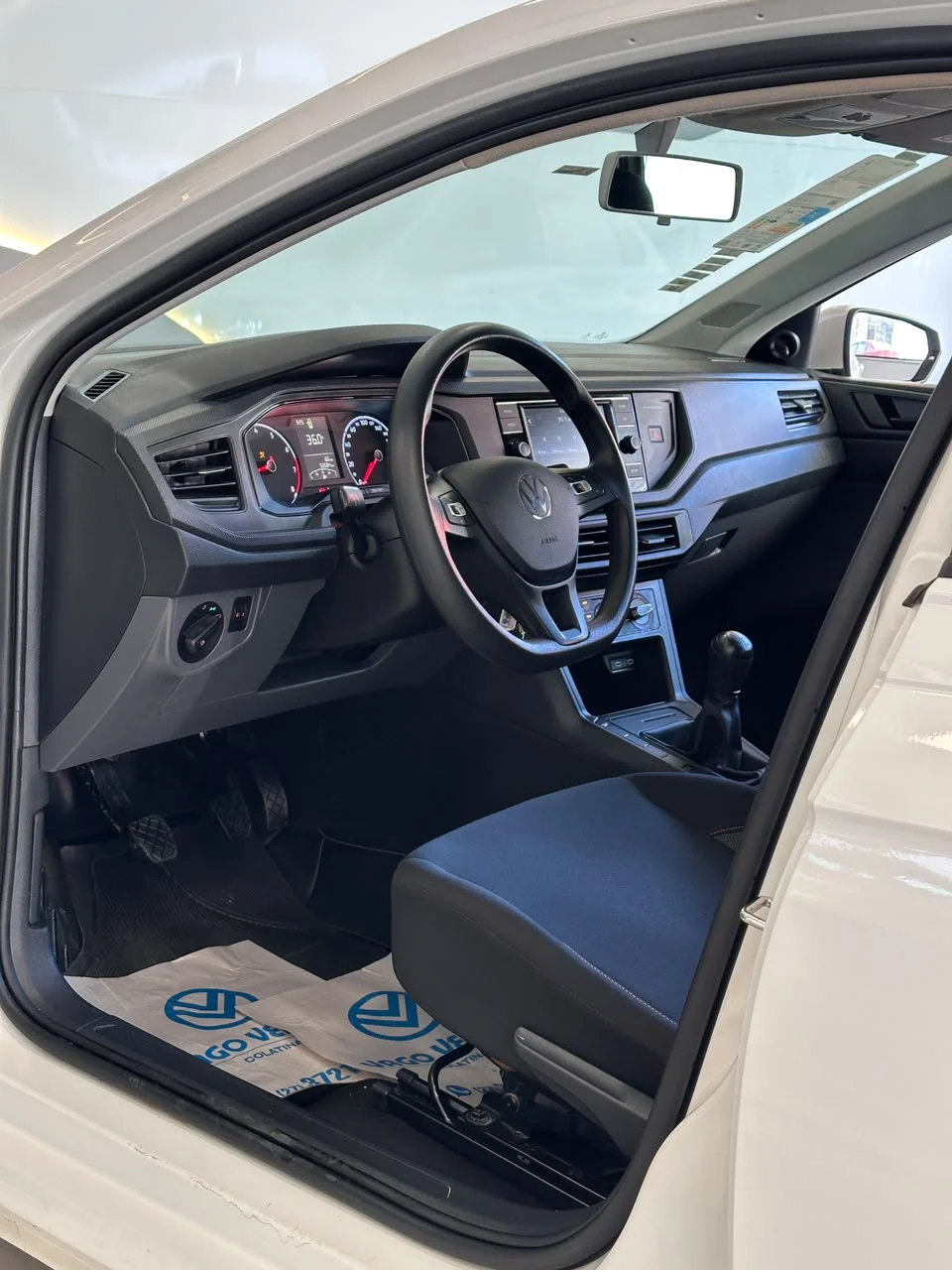 Volkswagen Polo — foto 7