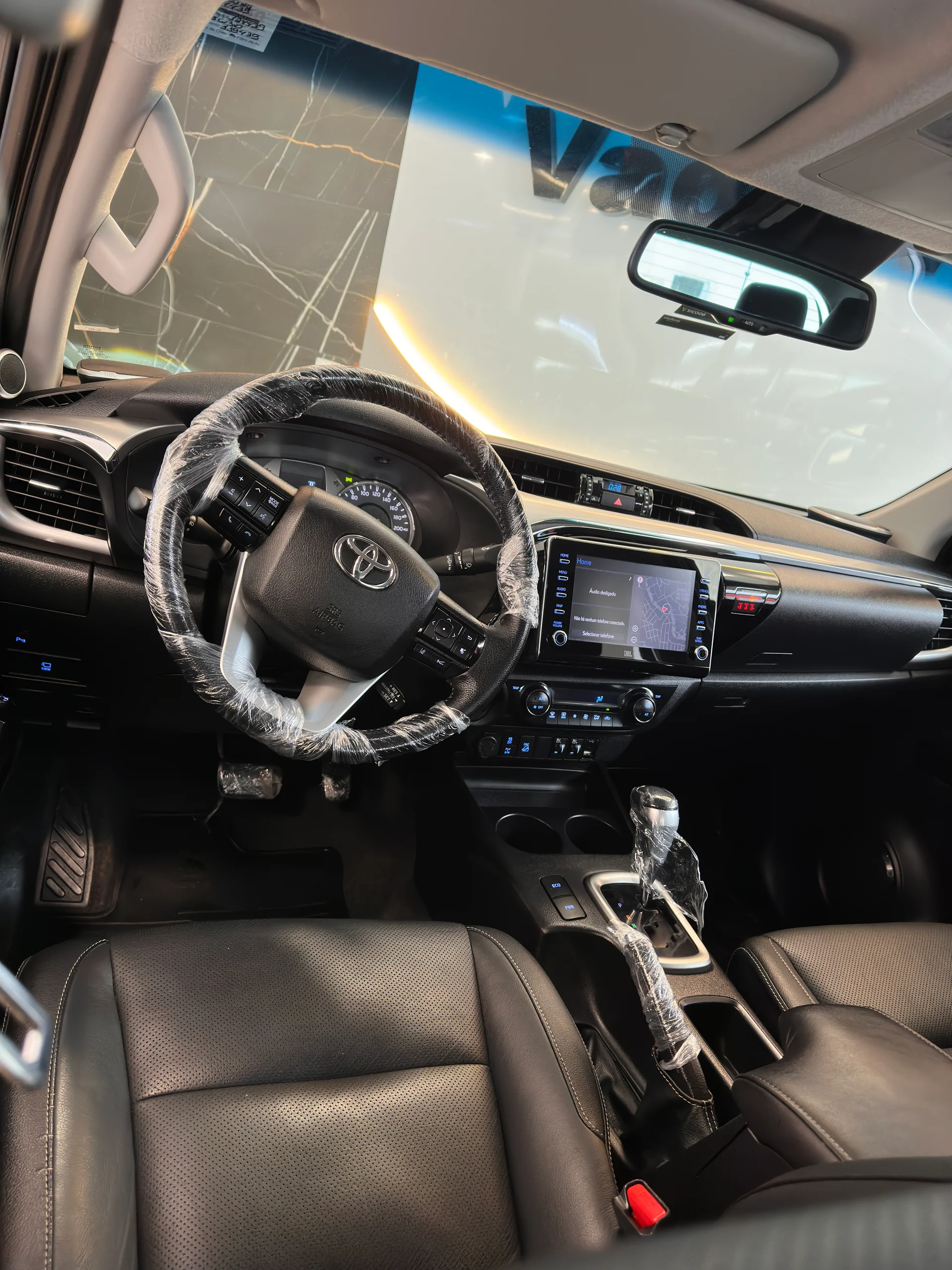 Toyota Hilux — foto 14