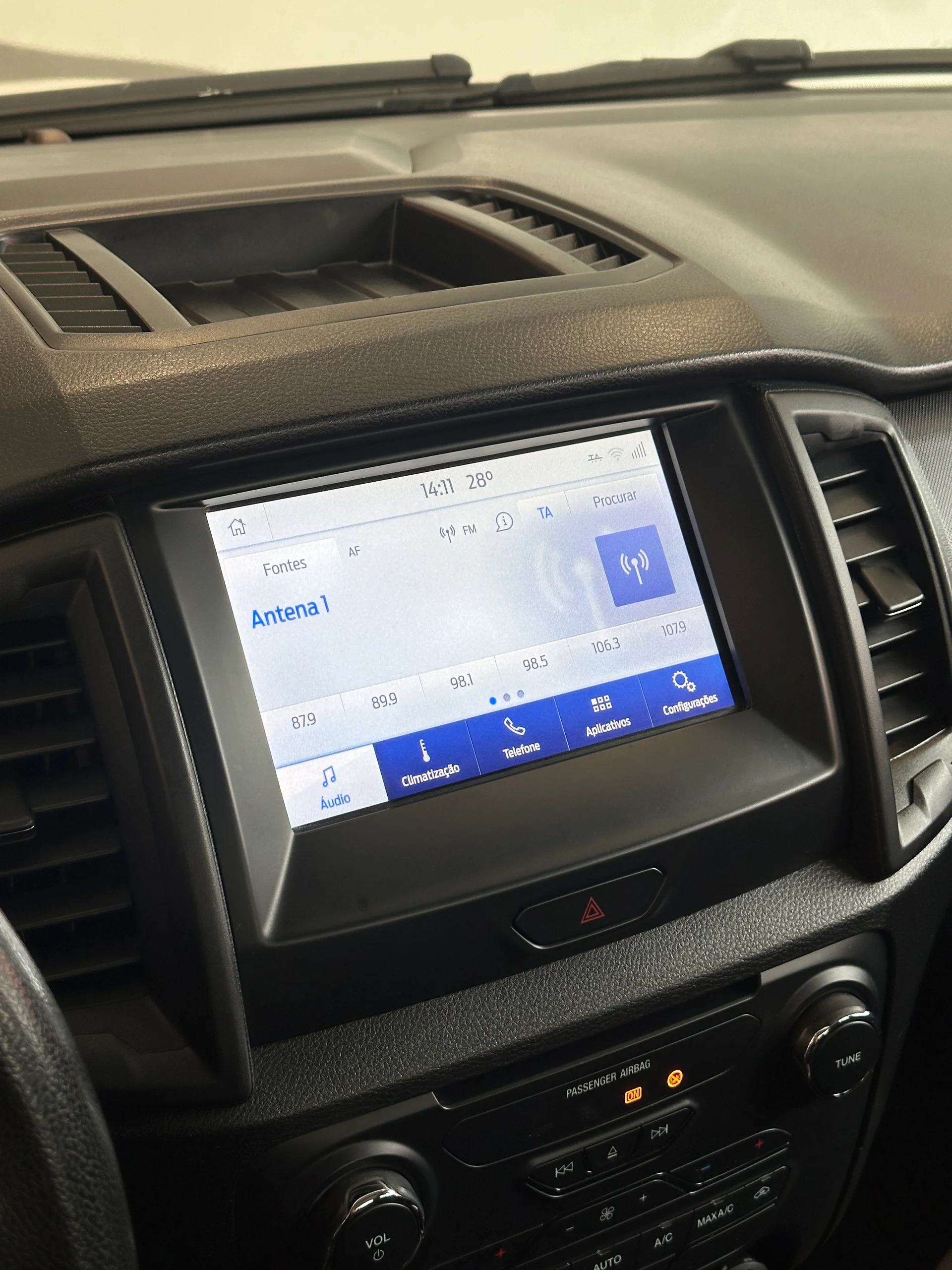 Ford Ranger — foto 12