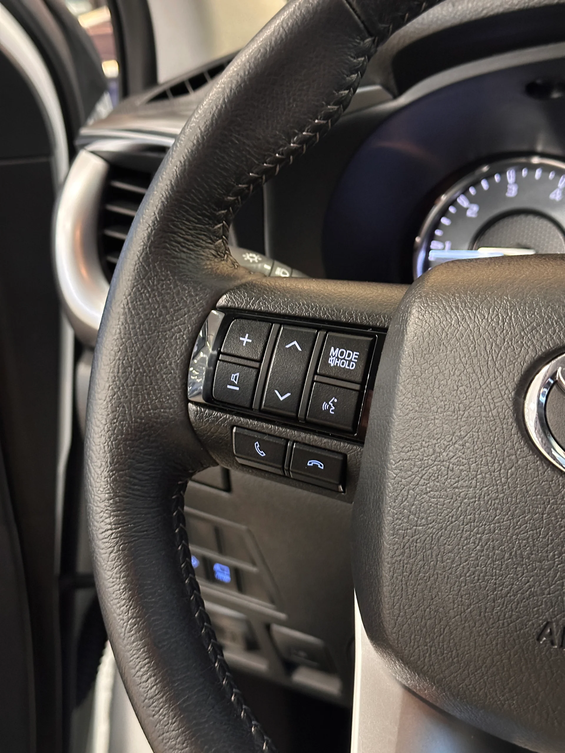 Toyota Hilux — foto 15