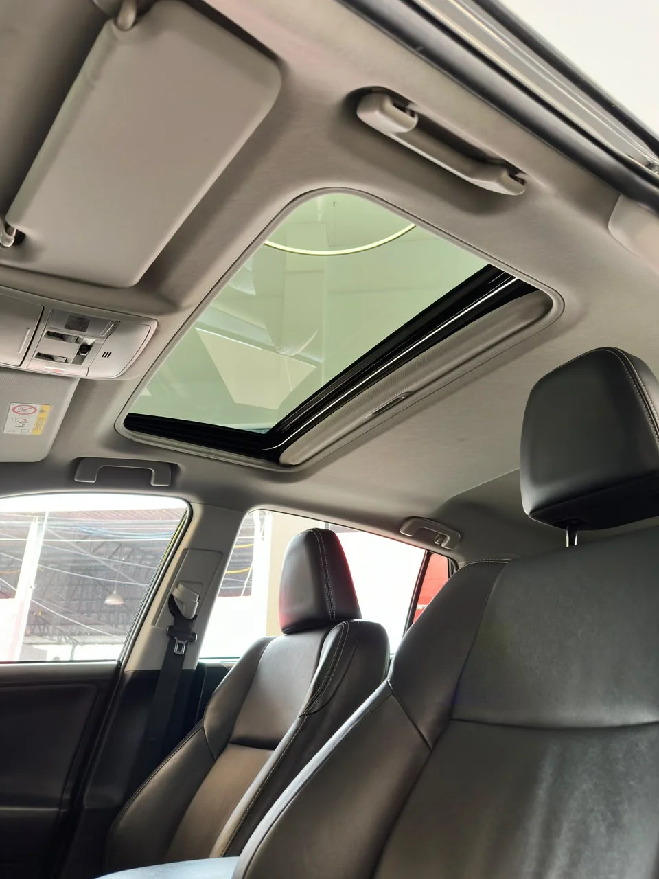 Toyota RAV4 — foto 17
