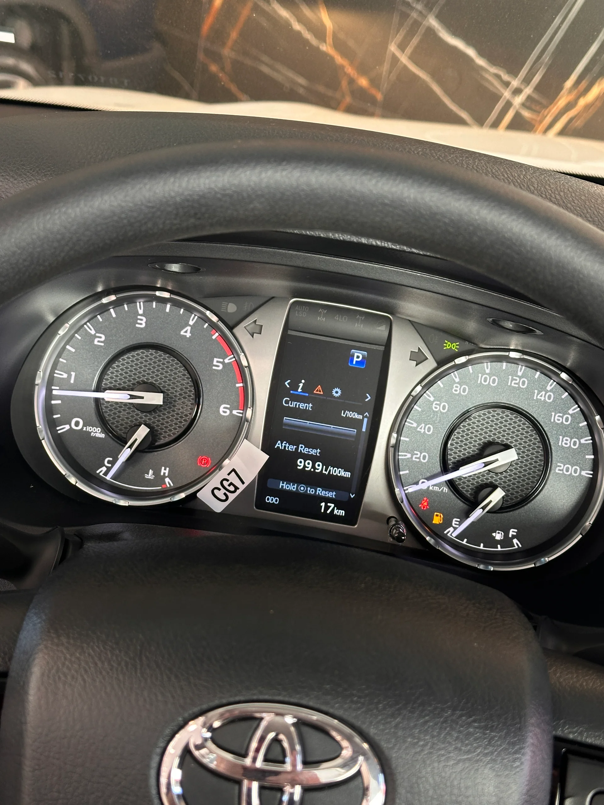 Toyota Hilux — foto 7