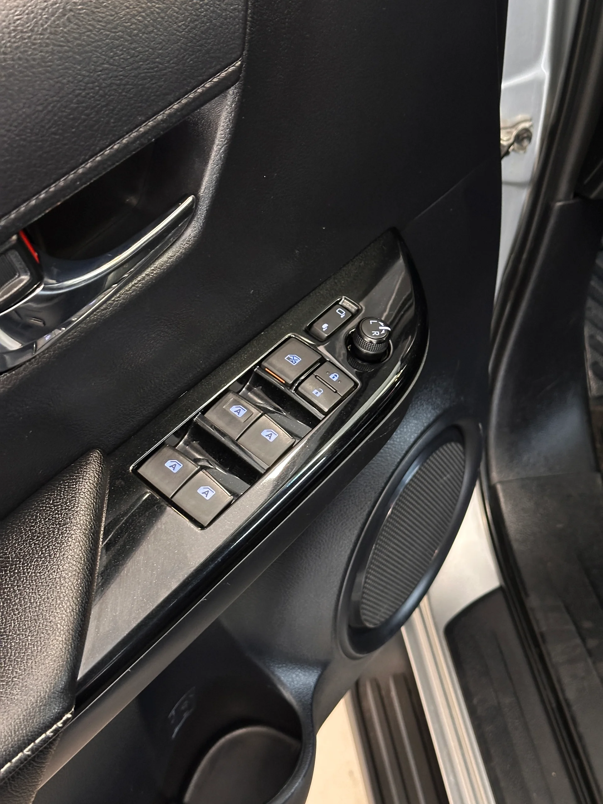 Toyota Hilux — foto 5