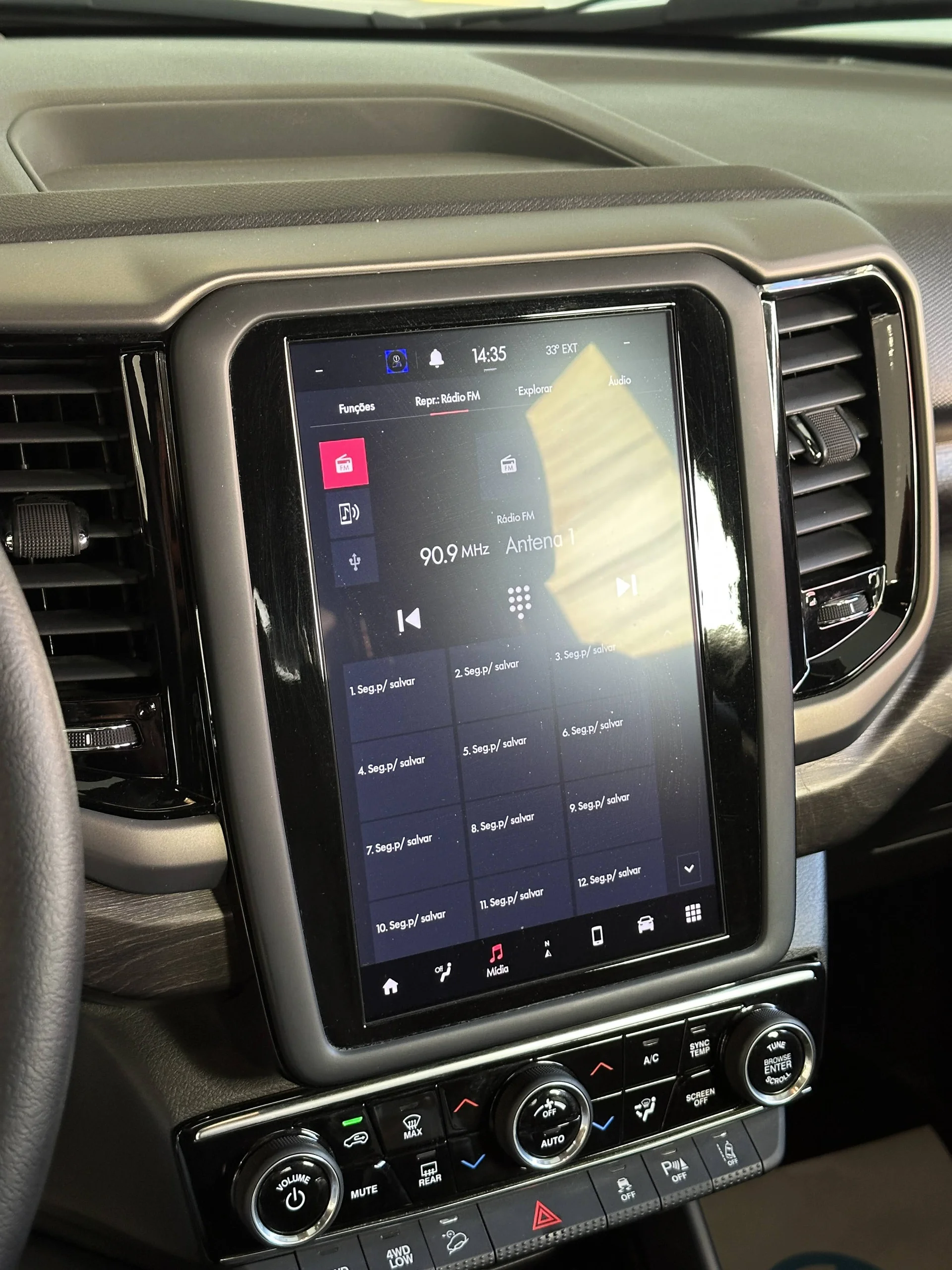 Fiat Toro — foto 18