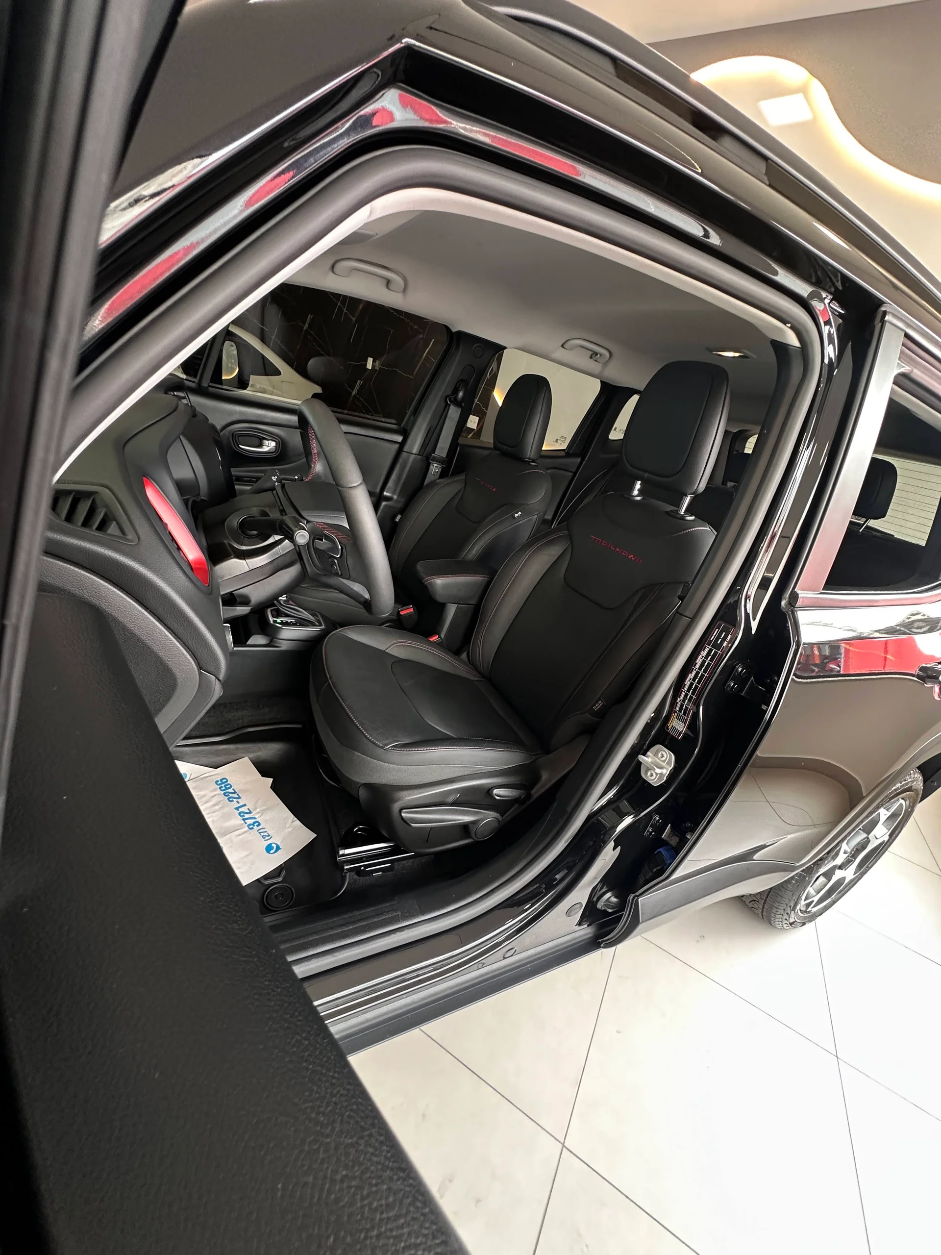 Jeep Renegade — foto 3