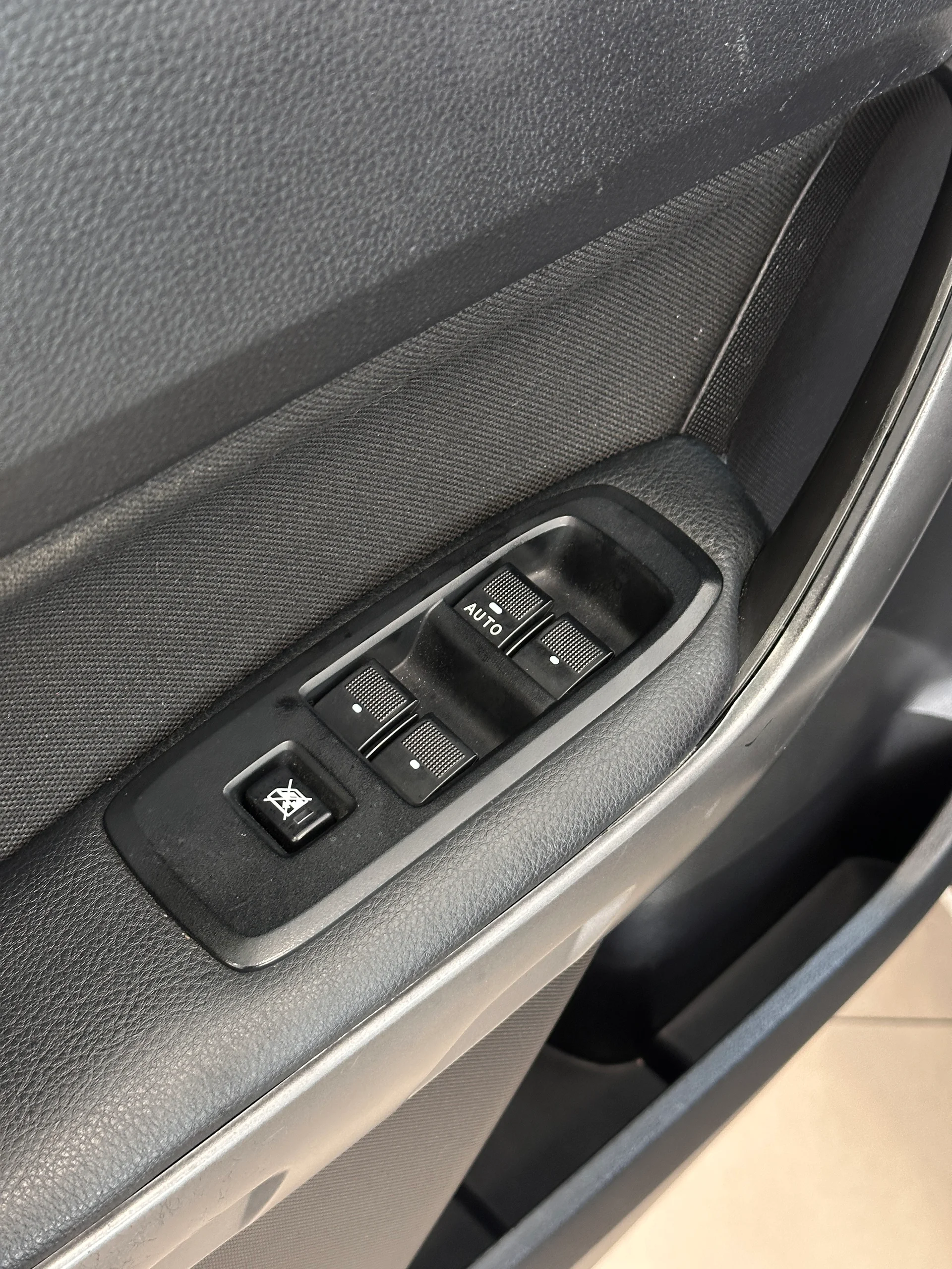 Ford Ranger — foto 9