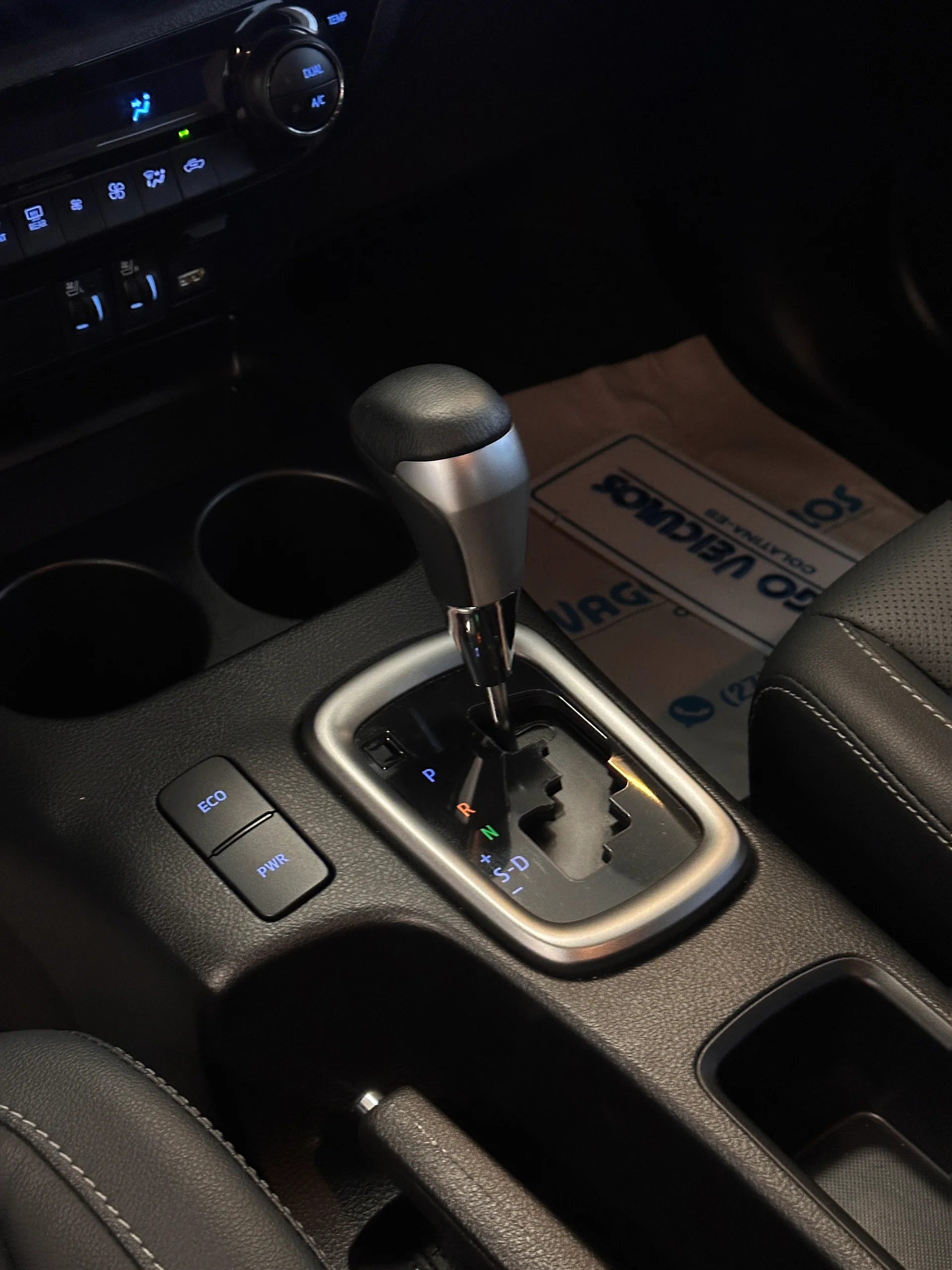 Toyota Hilux — foto 14