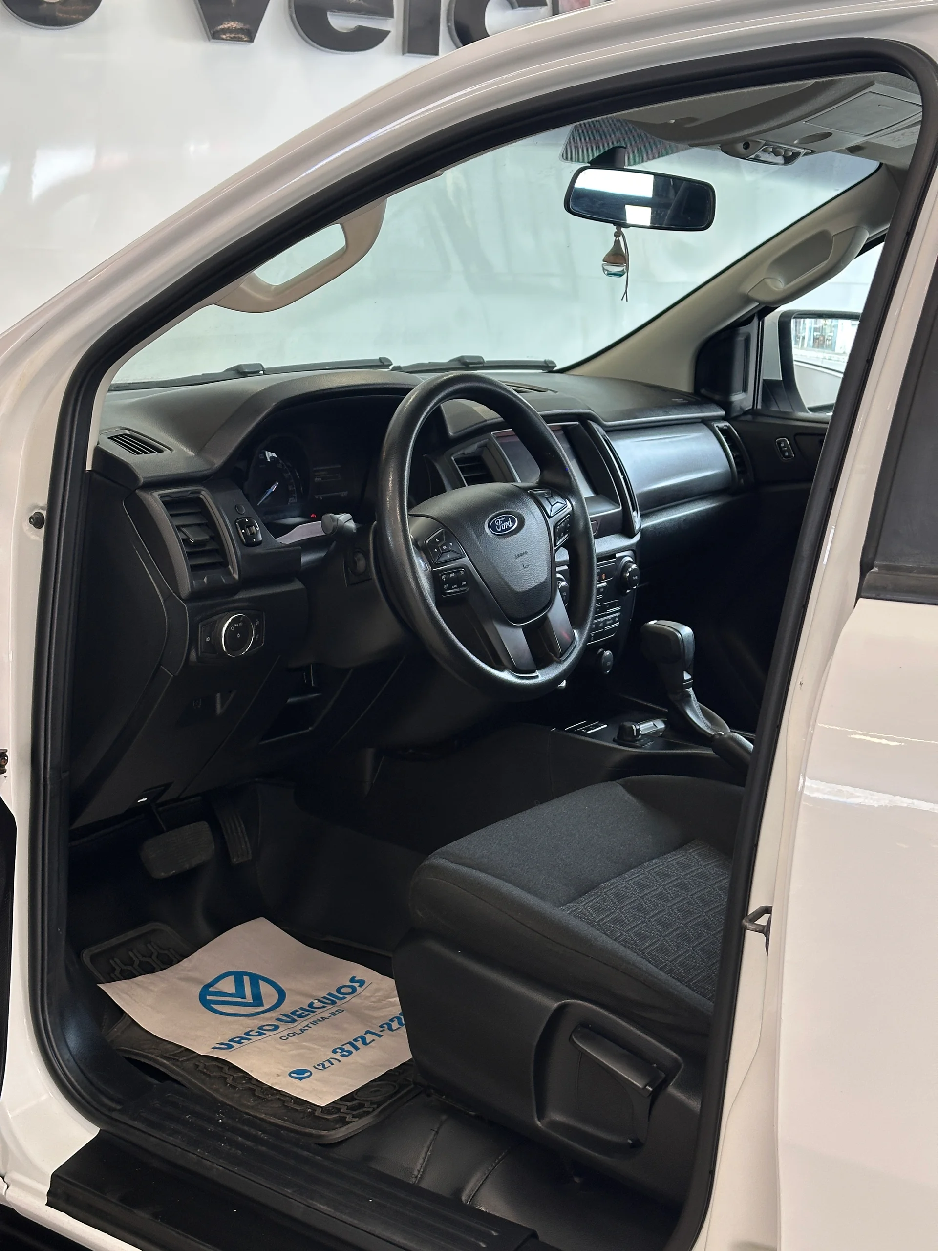 Ford Ranger — foto 8