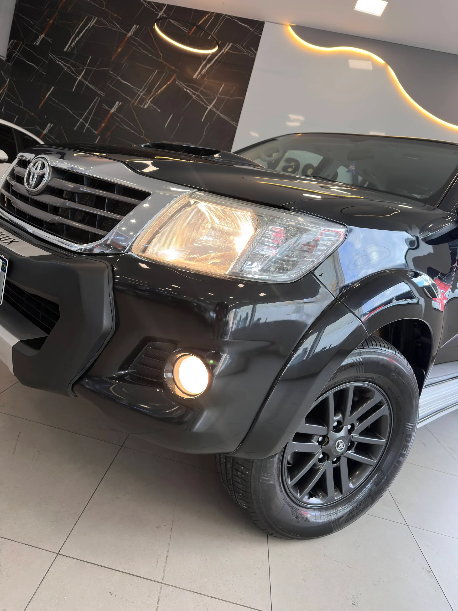 Toyota Hilux — foto 13