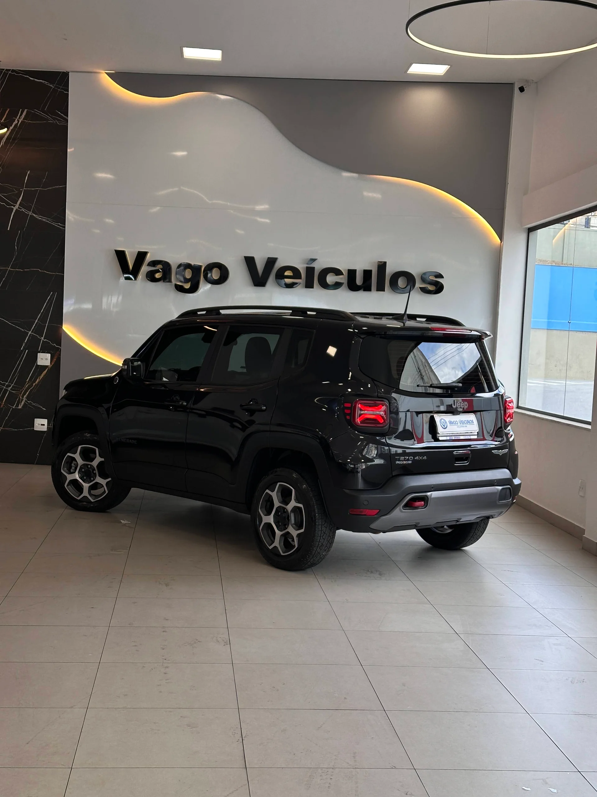 Jeep Renegade — foto 11
