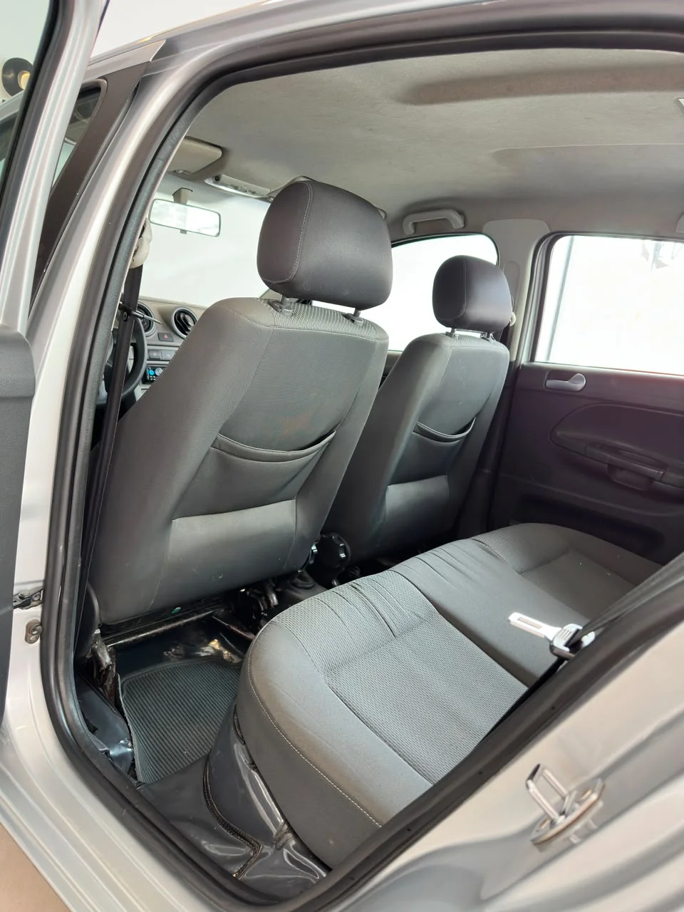 Volkswagen Voyage — foto 12