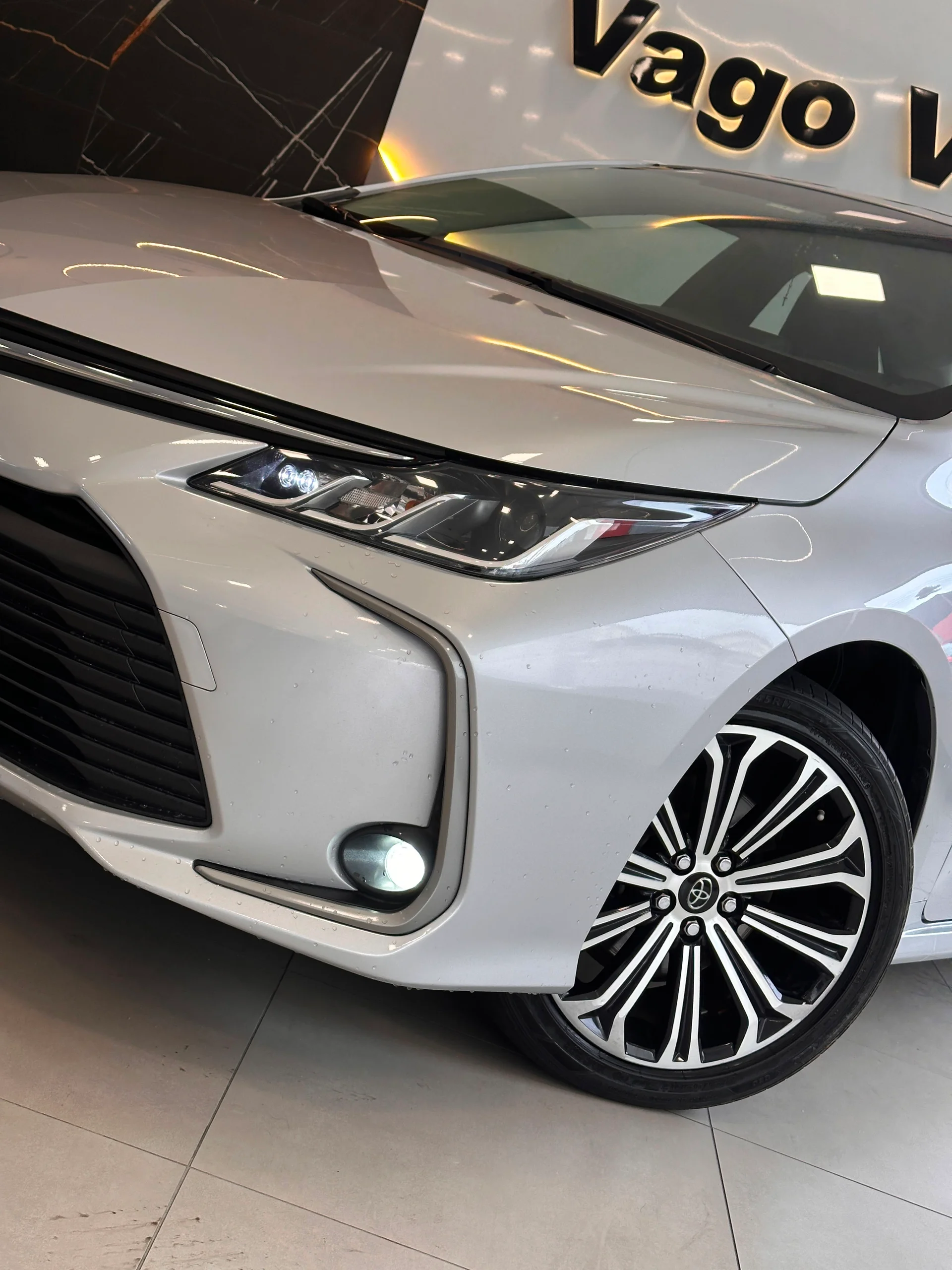 Toyota Corolla — foto 2