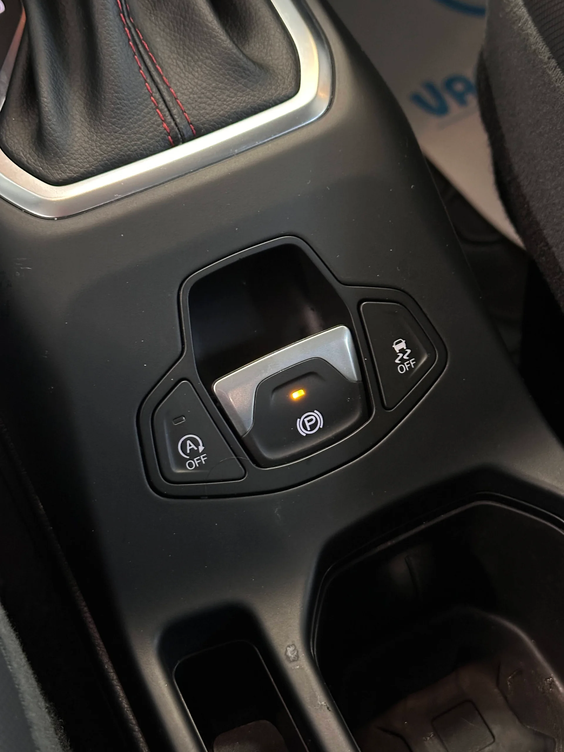 Jeep Renegade — foto 20