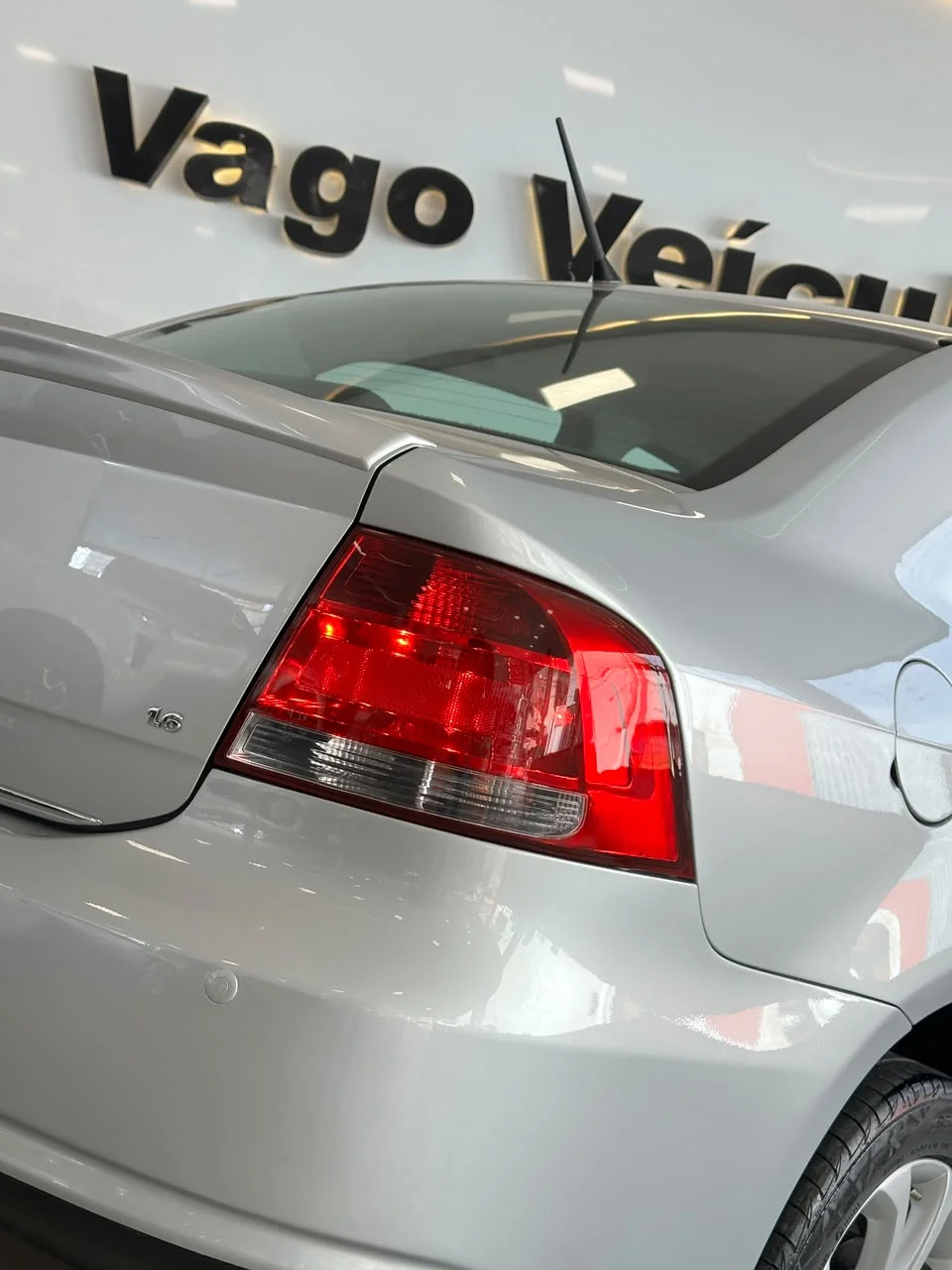 Volkswagen Voyage — foto 20
