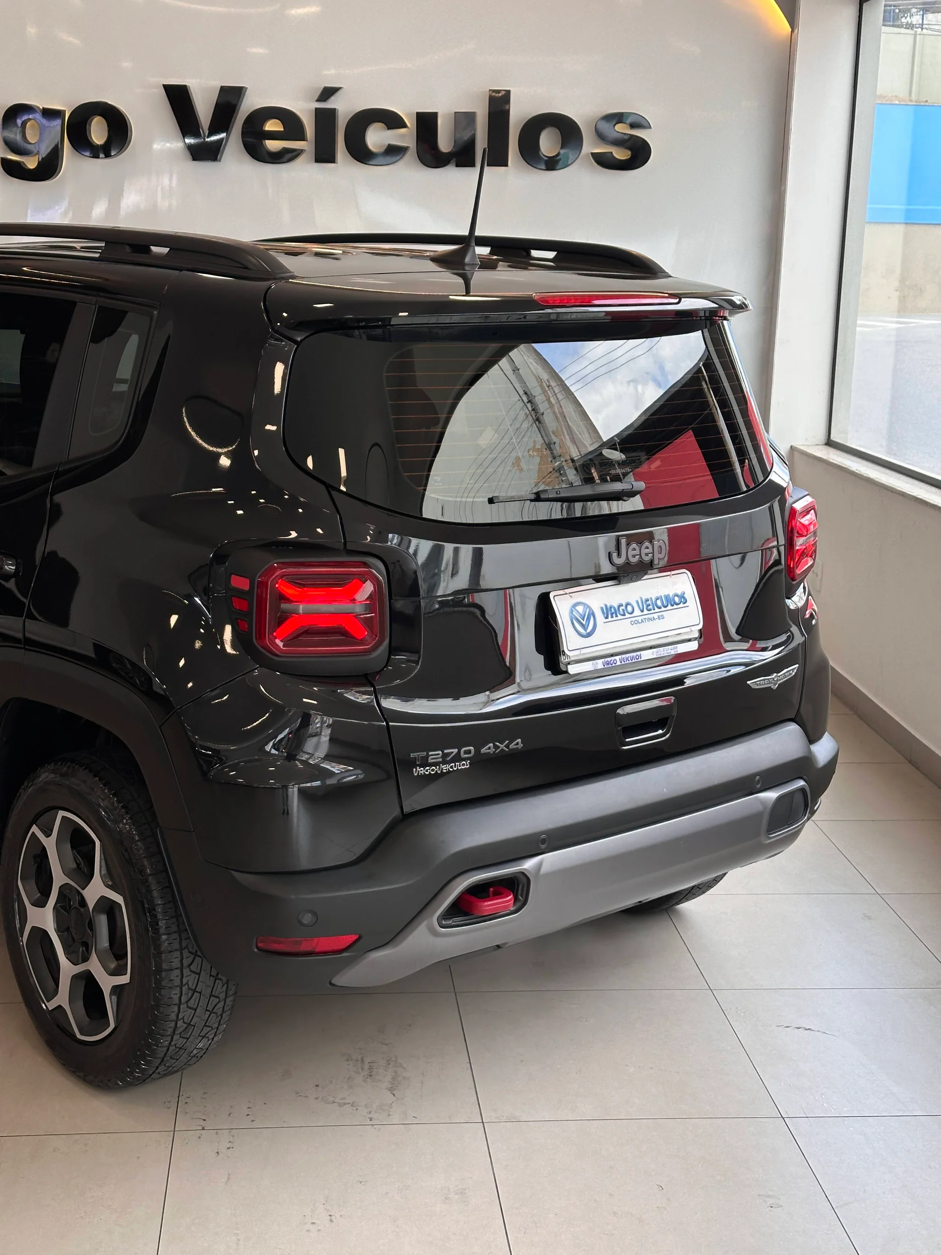 Jeep Renegade — foto 12